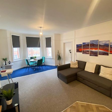 Seaside Escape In Central Bournemouth Spacious Stylish & Inviting Urban Heights Extérieur photo